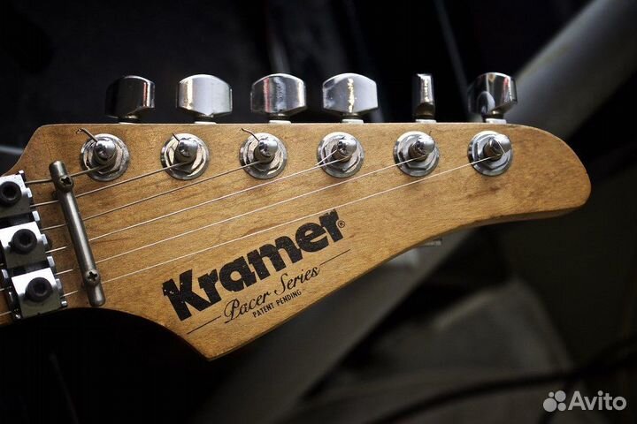 Декаль Tokai Silver Star № 1. Авито Доставка