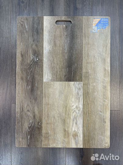 Кварц виниловый ламинат