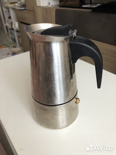 Гейзерная кофеварка