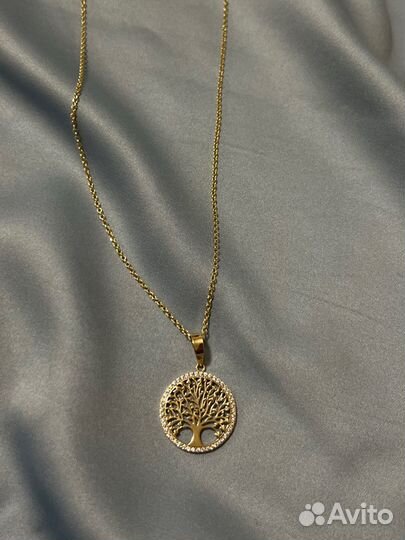 Золотая цепь с кулоном