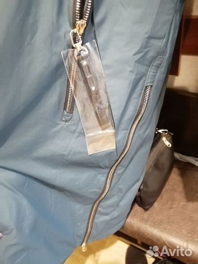 Женское демисизонное пальто 60р новое