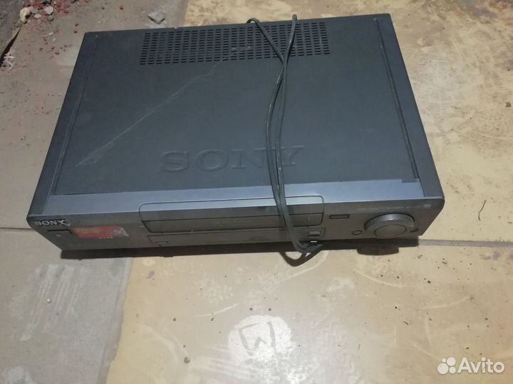Видеомагнитофон sony