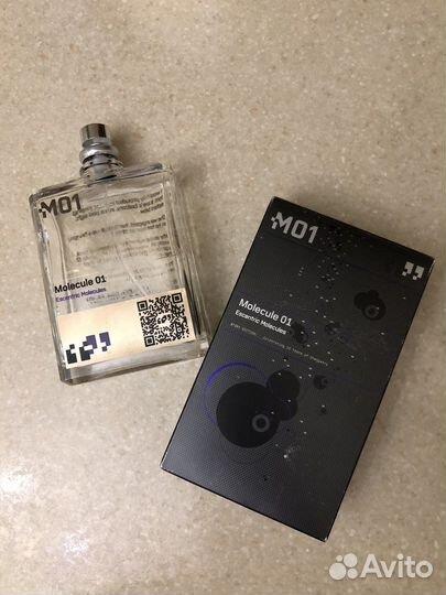 Escentric molecules molecules 01 02