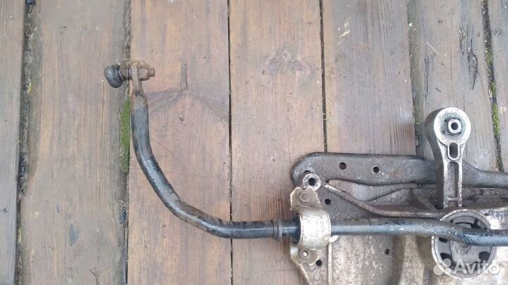 Стабилизатор передний Volkswagen Jetta 5