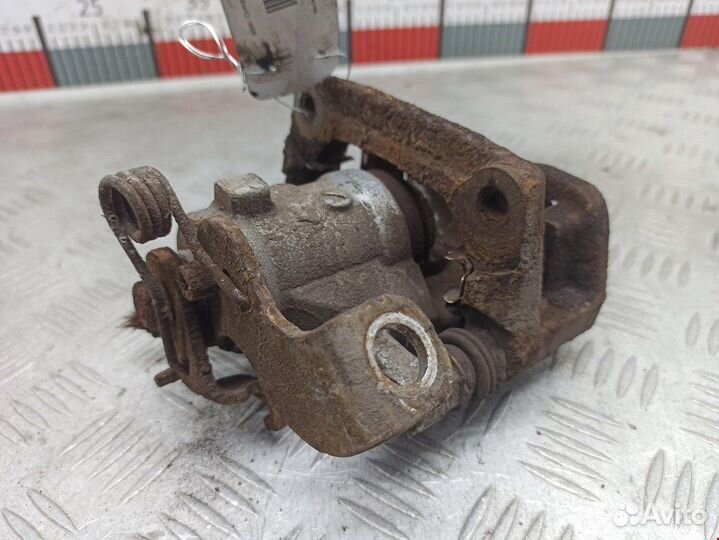 Суппорт задний правый для Hyundai-KIA Ceed 2 (JD)