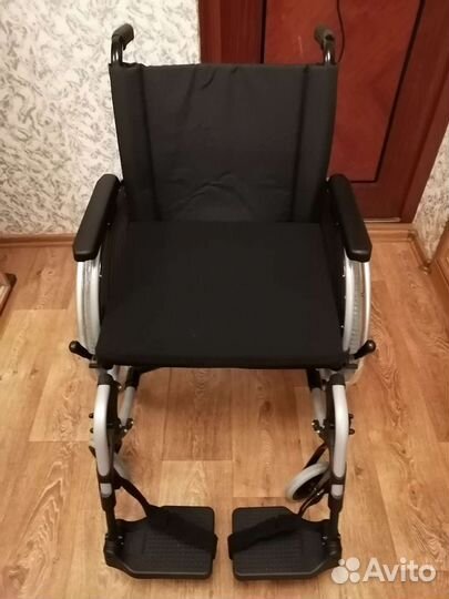 Кресло коляска для инвалидов