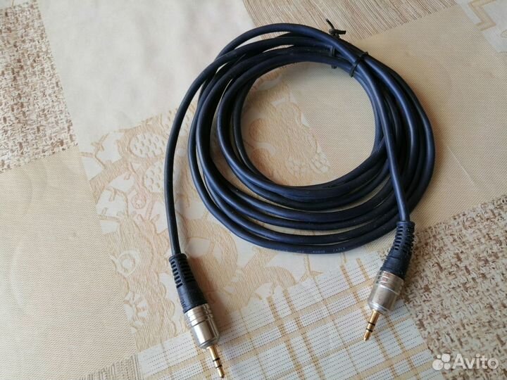 Аудиокабель 3,5mm jack - 3,5mm jack, длина 0.3 м