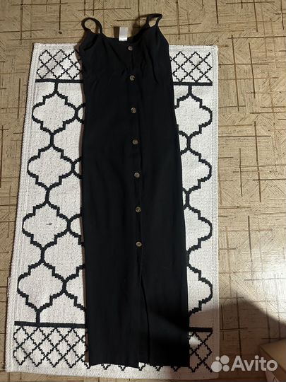 Коробка с женскими вещами