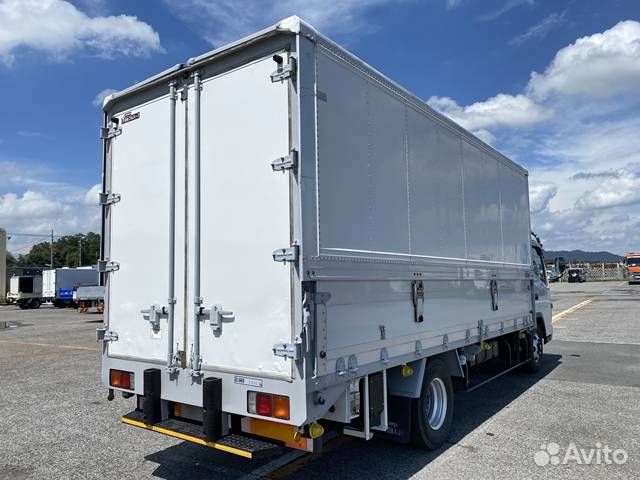 Mitsubishi Fuso Canter, 2009