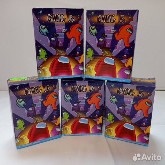 Фигурка among US в коробке