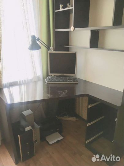 Компьютерный стол