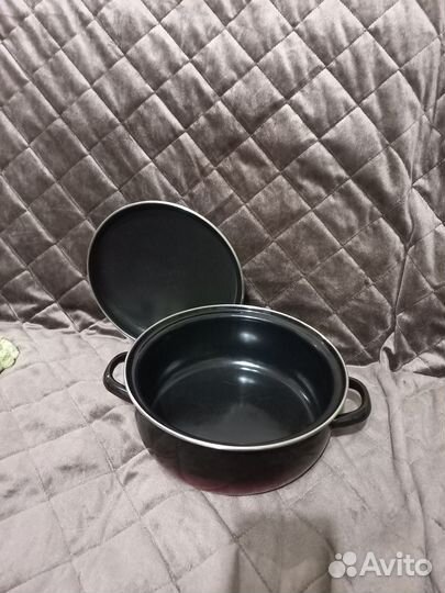 Кастрюля эмалированная