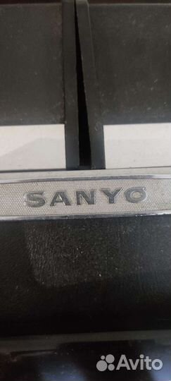 Магнитофон магнитола Sanyo