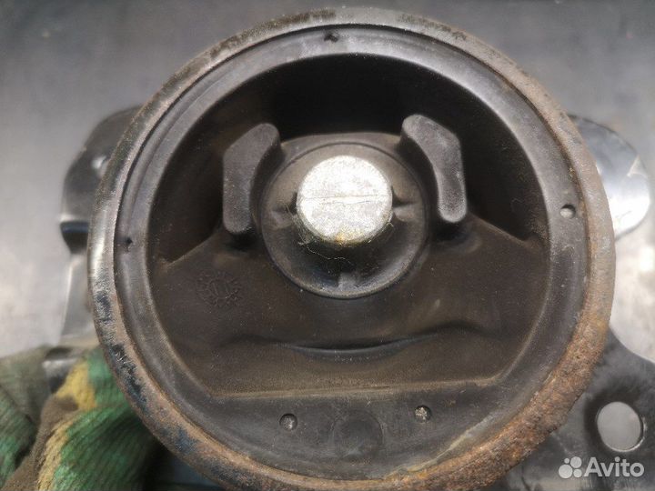 Подушка МКПП 2.2 дизель Антара Каптива