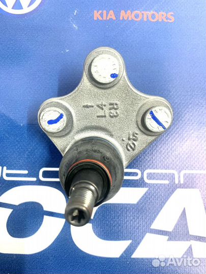 Опора шаровая передняя правая Skoda Octavia 2013