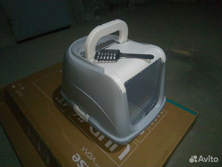 Кошачий лоток закрытый