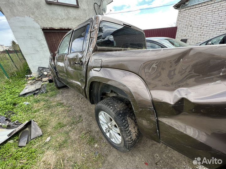 Фольксваген Амарок 2013год продается по запчастям