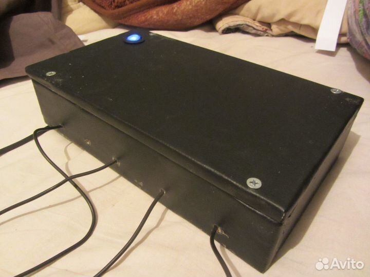 Блок питания педалборда изолированный 9В 4 выхода