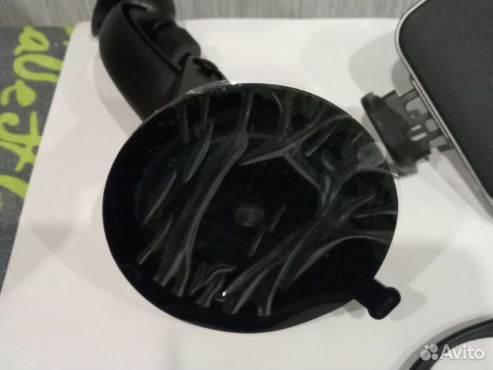 Держатель для телефона в машину Olmio Robo