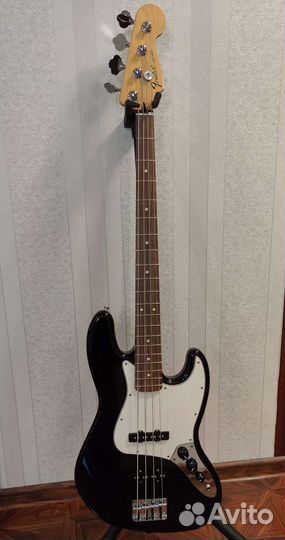 Бас гитара fender