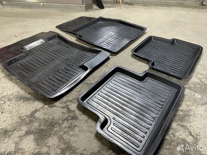 Комплект б/у ковриков Nissan Qashqai J10