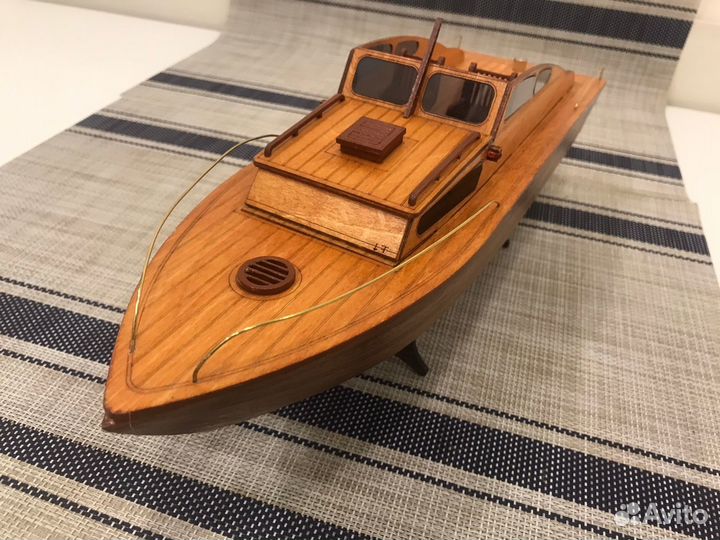 Яхта, катер модель, дерево 