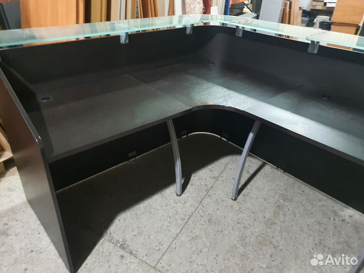 Ресепшен стойка администратора