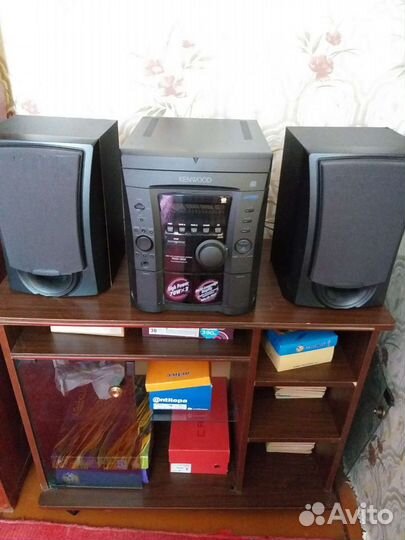 Музыкальный центр