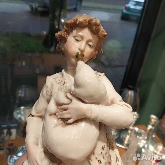 Статуэтка Capodimonte