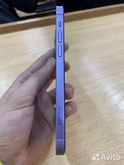iPhone 12, 64 ГБ