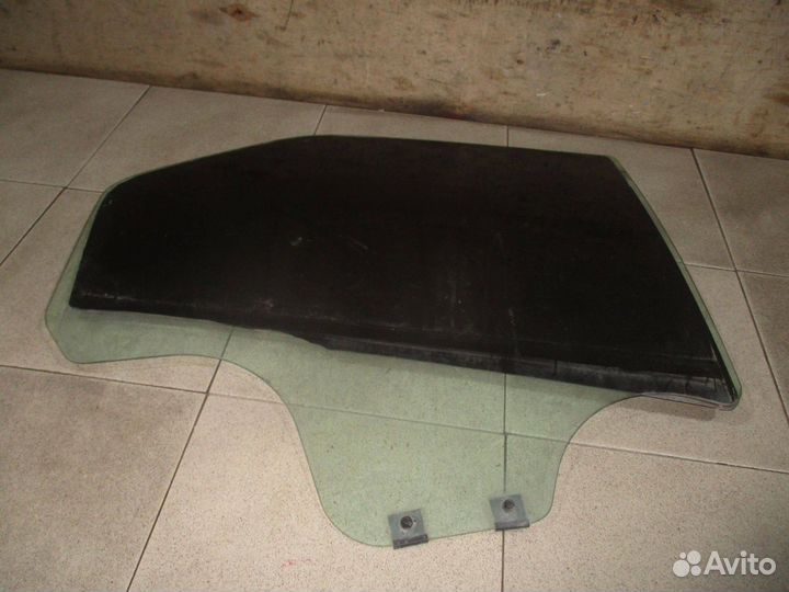 Стекло двери задней правой Renault Logan 1