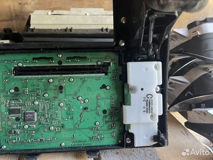 Центральная консоль Infiniti Fx35