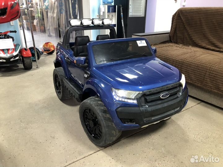 Детский электромобиль