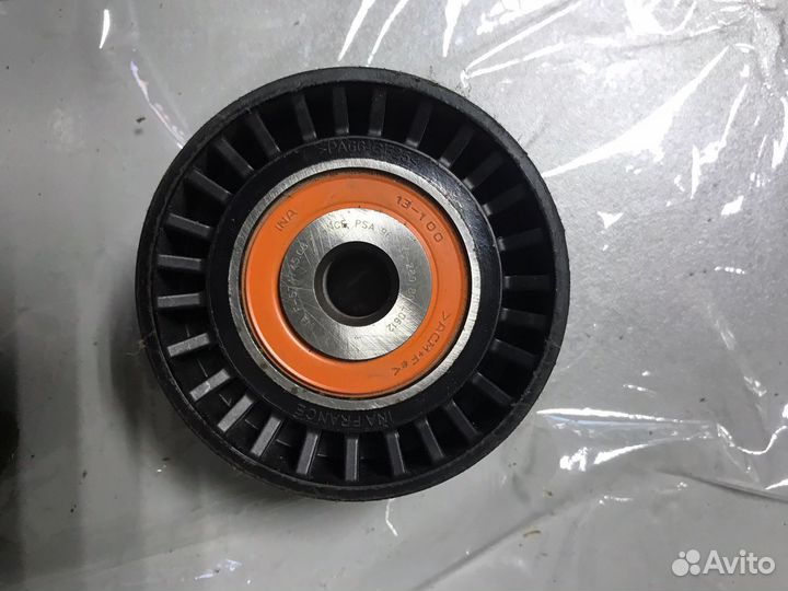 Ролик паразитный ведущий INA