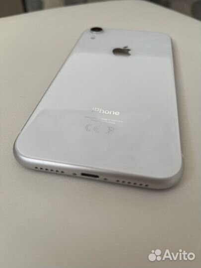 Телефон iPhone хр