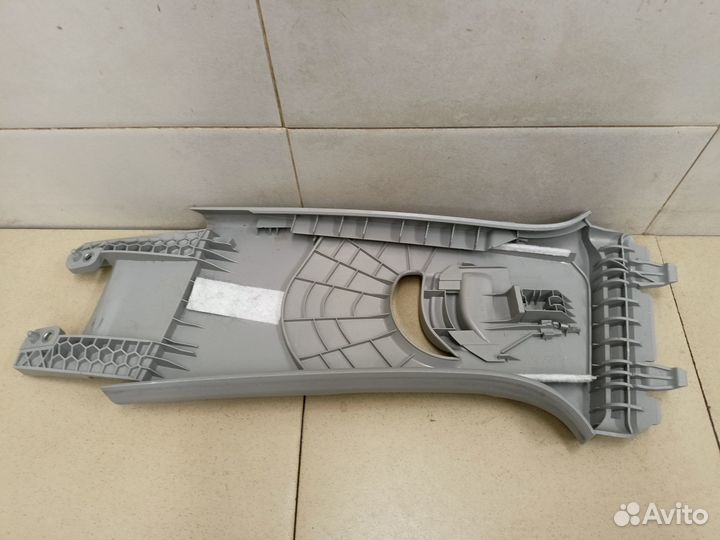 Обшивка стойки A1 2010