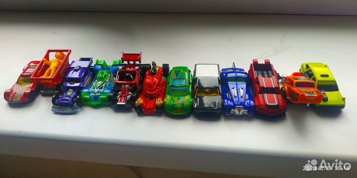 Hot Wheels машинки