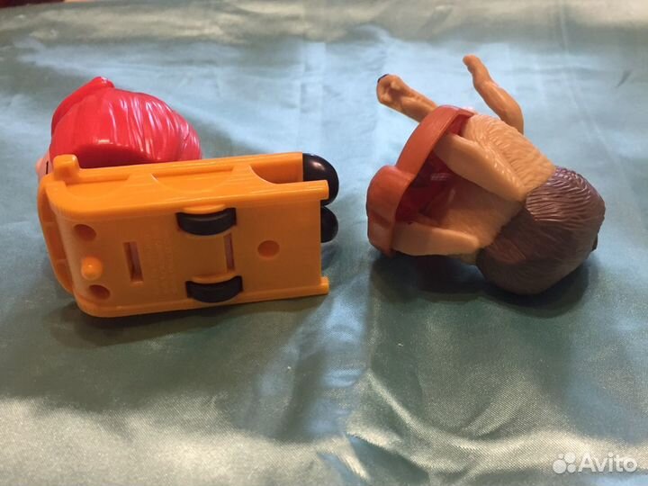 Игрушки от Чупа-чупс и Макдоналдс