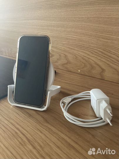 Беспроводная зарядка Belkin