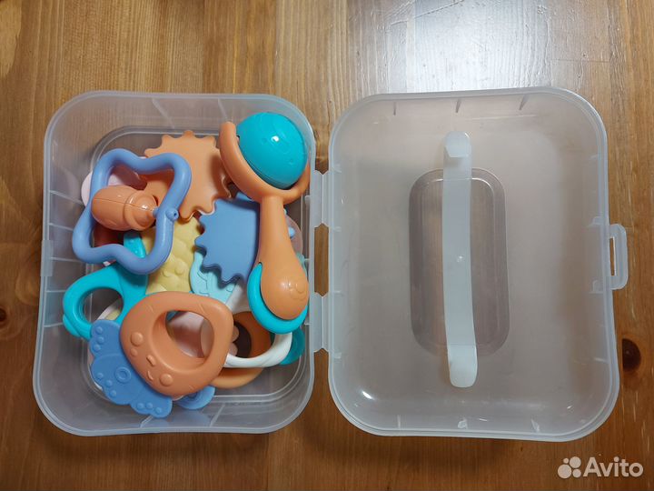 Набор погремушек в кейсе