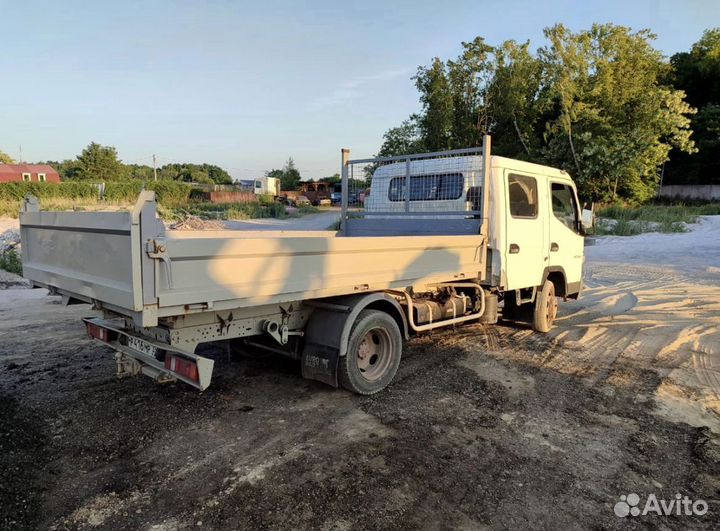 Песок с доставкой в маленькой машине