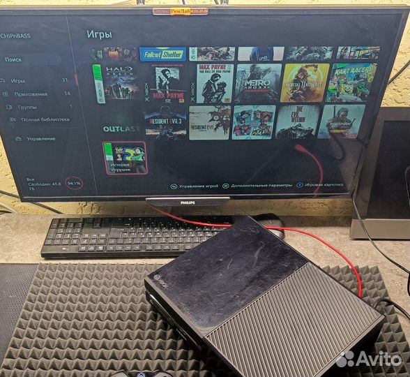 Xbox One 1Тб, геймпад, много игр, кабели, гарантия