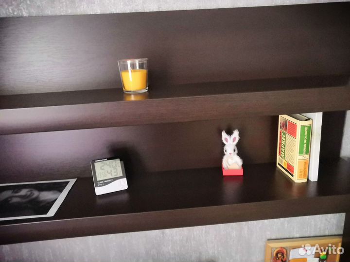 Полка настенная навесная деревянная