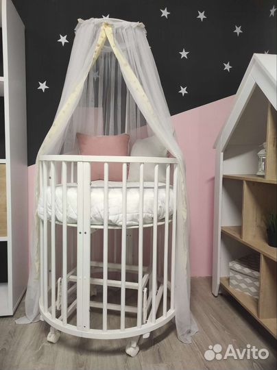 Продам кроватку 7в 1 с маятником