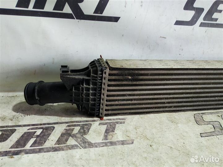 Интеркулер Audi A4 B8 2.0 cdnc 2009