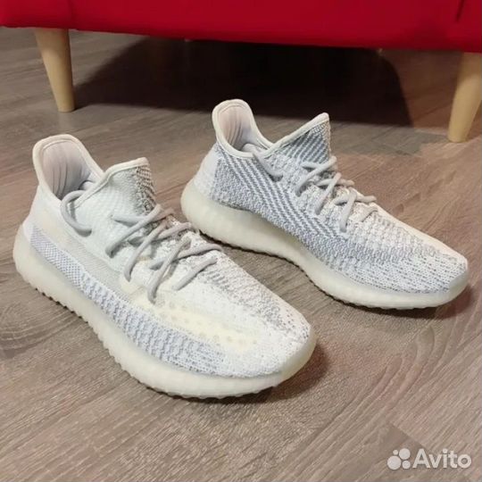 Yeezy 350 V2 linen