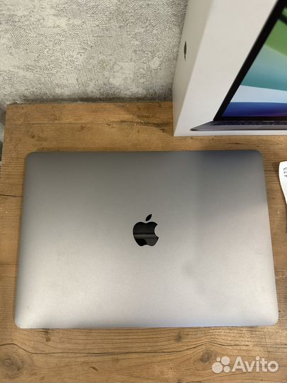 Macbook pro 13 2020 m1