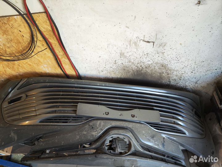 Передний бампер на camry 70