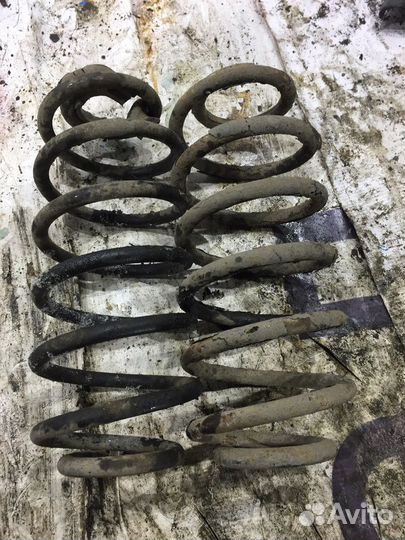 Пружина задняя Geely MK