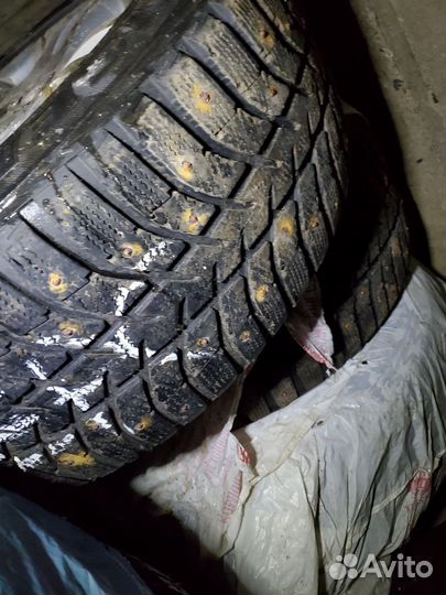 Bridgestone Ice Cruiser 5000 225/55 R16